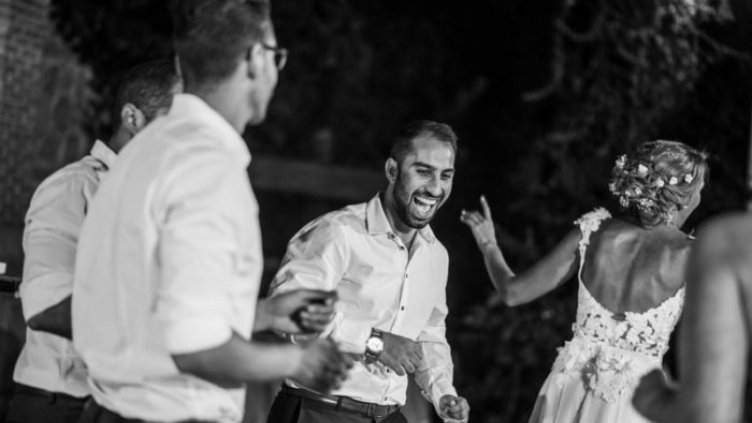 wine_museum_wedding_00180-700x467